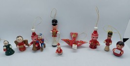 Vintage Lot of 10 Wooden Christmas Tree Ornaments Holiday Taiwan  - £19.77 GBP