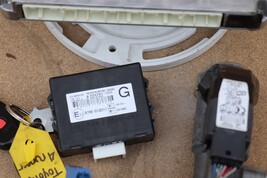 07 Toyota 4Runner 2WD 4.0L ECM ECU Engine Computer Immo Ignition Key 89661-35C10 image 4