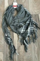 Ladies Great Northern Scarf Gertex Black &amp; White Striped Soft Acrylic On... - £6.38 GBP