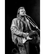 Travis Tritt 8”x10” BW Concert Photo (Brand New) - $15.99