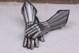Medieval Steel Knight Gothic Pair Of Gauntlets Gloves Armor Set - £81.23 GBP