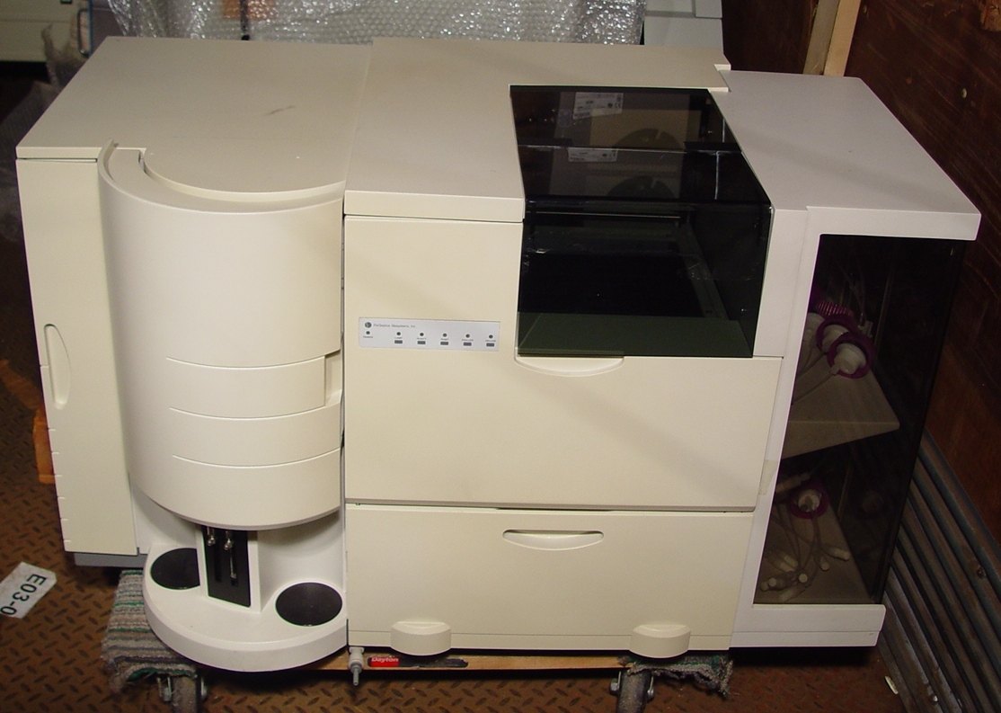 PerSeptive Biosystems INTEGRAL HPLC Micro-Analytical Workstation 5-1818-00 - $3,995.00
