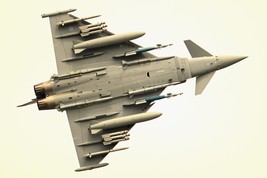 Framed 4&quot; X 6&quot; Print of a Eurofighter &quot;Typhoon&quot;.  Hang or display on a shelf. - £11.83 GBP