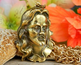 Vintage Jesus Christ Face Head Figural Pendant Chain Necklace Religion - £59.51 GBP