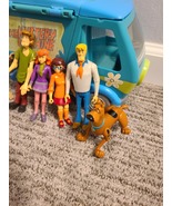 Scooby-Doo Gang w/ Mystery Machine Fred, Daphne, Velma, Shaggy, and Scoo... - $825.22 MXN