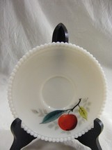 Vintage Westmoreland Milk Glass Beaded Edge Fruit Saucer Apple 13-b - $368.72 MXN