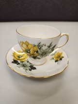Queen Anne Fine Bone China Tea Cup And Saucer Floral With Gold Trim - £14.96 GBP