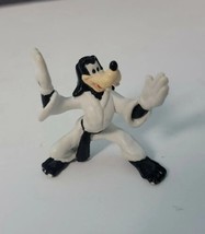 Vintage Goofy Karate PVC Figure Disney Applause Cake Topper Black Belt - £7.13 GBP