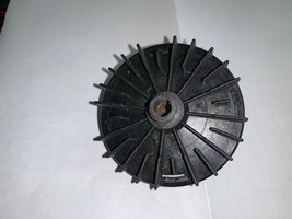 Genuine OEM MTD Troy Bilt Yard Machine Wheel Plate MC 6270-202003 *New* (321A) - $15.99