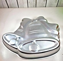 Wilton 1979 Christmas Bells Aluminum Cake Pan Mold Vintage 11x9.5in 5021220 - $185.67 MXN