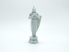 Harry Potter Wizard Chess Replacement King 2002 Game Piece Part 43533 Light Gray - £4.42 GBP