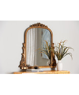 Kyren Antique Goldleaf Flower Accent Wall Mirror - $6,906.22 MXN