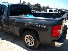 SILVRDO15 2011 Pickup Box 104883808! BED ONLY, NO TAILGATE OR TAIL LIGHTS ! - $1,760.62