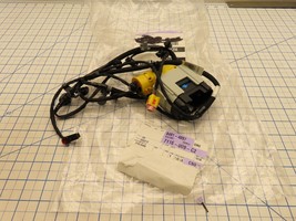 GM 84914097 Front Seat Wiring Harness Left LH Drivers - $1,100.59 MXN