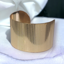 Gold Tone Textured Metal Bend Cuff Bracelet Bangle Boho Fashion Jewelry - £4.84 GBP