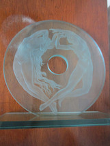 Naked Divers Couple Table Sculpture Large 16 X 15 X 6&quot; Etched Glass - £447.11 GBP