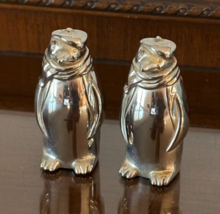 Vtg Silver Plate Penguin Salt &amp; Pepper Shakers by Towle Scarf Hat 3.5&#39;&#39; - €17,77 EUR
