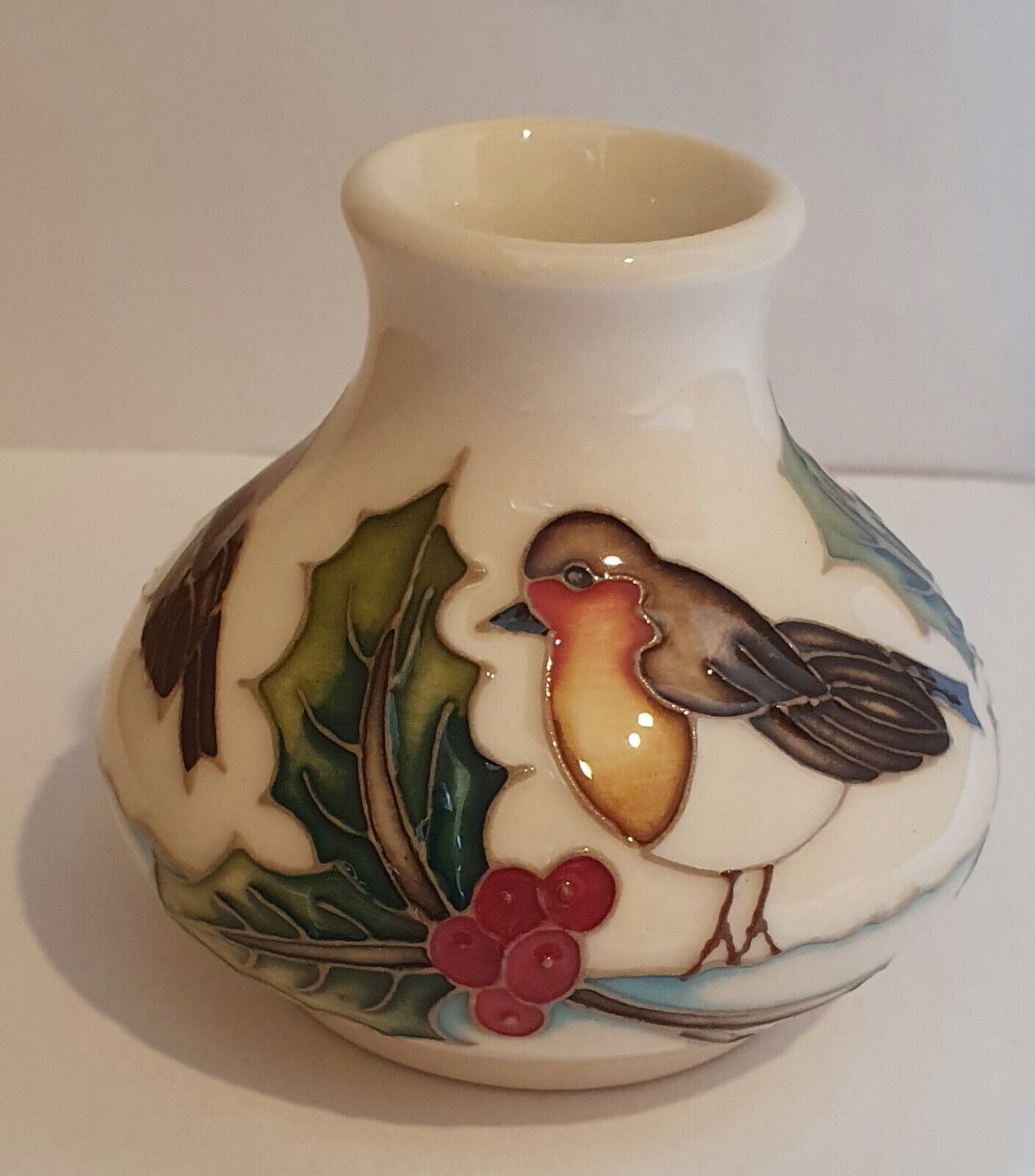 Moorcroft Pottery - Winter&#39;s Shelter - Height 6 cm - $245.55