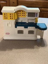 LITTLE TIKES Grand Mansion Dollhouse MINI COUNTRY KITCHEN STOVE SINK OVE... - $19.23