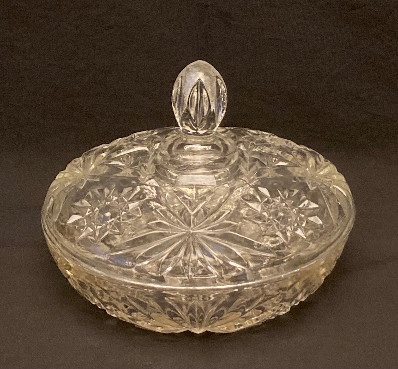 Primary image for Vintage Anchor Hocking Early American Prescut large candy dish with lid EAPC
