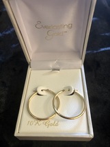 Everlasting Gold 10K Yellow Gold 1" Hoop Earrings - £119.86 GBP