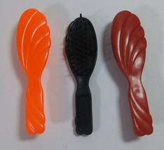 Vintage Barbie Hair Brush Lot Mattel 4in 3 Piece Miniature Mixed Colors Red  - £3.96 GBP