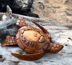 da Hawaiian Store Hand-Carved Wood Honu Turtle Featuring Maui and Hawaii Islands - £27.93 GBP+
