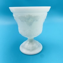 Vintage Flower Vase Planter bu E.O. Brody Co. Milk Glass Pedestal Made O... - $260.03 MXN