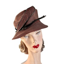 1930s Antique Hat Brown Straw Semi-Cloche Self Feather WW2 Women one size - $1,627.57 MXN