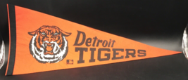 Vintage 1960s Detroit Tigers Vintage Orange Pennant MLB Baseball 12x29 - £36.49 GBP