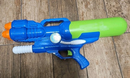 22&quot; Water Gun Pump Action Blue And Green - $9.89