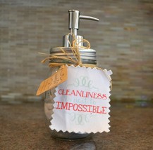 Mud Pie Countertop Glass Jar Soap Pump Dispenser + Towel - Cleanliness - $337.87 MXN