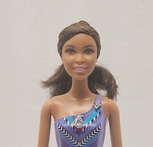 2014 Barbie Friend Nikki Water Play Doll in Swimsuit #CFF15 - £12.16 GBP