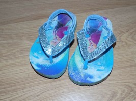 Toddler Size 5-6 Disney Frozen Queen Elsa Thongs Flip Flops Back Strap Sandals - £6.29 GBP