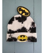 Batman Logo Camo Youth Beanie One Size. NWT - $158.32 MXN