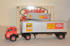 White 3000 Tractor with 30&#39; Trailer 1:34 Scale First Gear Collectible - $65.00