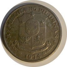 1974 Philippines One 1 Piso Rizal Arms Coin VF Rare - $3.59