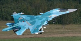 1/144 Plastic Trumpeter Kit SU-34 "Fullback" Strike Flanker #8 - £11.92 GBP