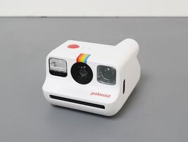 Polaroid Go Generation 2 Mini Instant Camera - White (6282) image 2