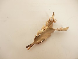 Vintage Gold Tone Cultured Pearl Double Leaf Pin Brooch - £9.43 GBP
