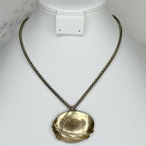 Chico&#39;s Hammered Metal Pendant on Gold Tone Barrel Chain Necklace - £10.11 GBP