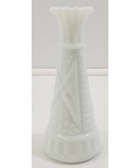 AG) Vintage White Milk Glass Bud Flower Vase 6&quot; Tall - £6.22 GBP