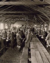 German Army prisoners receive Christmas dinner in France 1918 WWI Photo Print - £6.91 GBP+