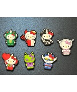 7 PC Hello Kitty Shoe Charms - Soft PVC - $136.01 MXN
