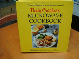 1990 Betty Crockers &quot;Microwave&quot; Cookbook You Know You Want Fast And Easy? Boom!! - £19.14 GBP