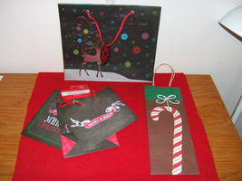 Set of Five Various Christmas Holiday Gift Bags (NEW) - £6.28 GBP