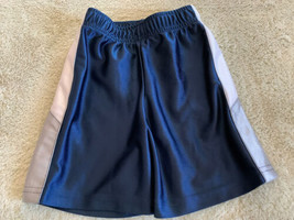 Circo Boys Navy Blue White Gray Sides Basketball Shorts 2T - £3.90 GBP