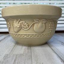 Vintage Serving Bowl Apple Fruit Pears Grapes 8&quot; Embossed Raised Design ... - €8,67 EUR