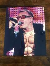 Vintage Young Bono U2 8x10 Glossy Photo Singing Lead Vocals - $8.00