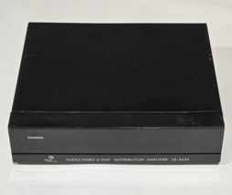 MCM 32-4435 AUDIO/VIDEO 6-WAY A/V DISTRIBUTION AMPLIFIER OPEN BOX UNIT - $553.42 MXN